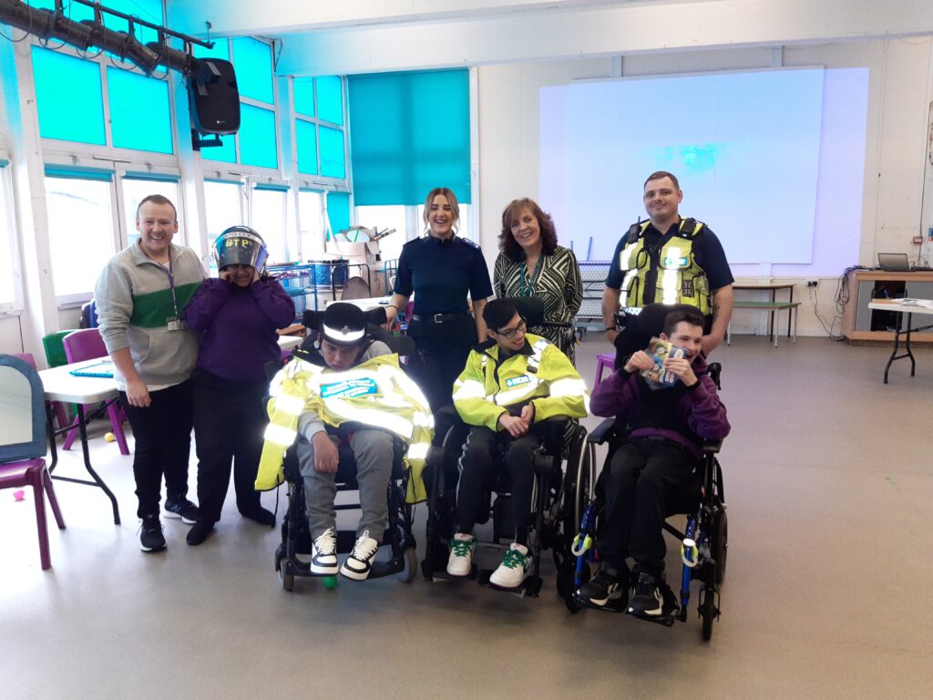 Gyrfa Cymru yn trefnu diwrnod gyrfaoedd unigryw ar gyfer Ysgol Crug Glas 