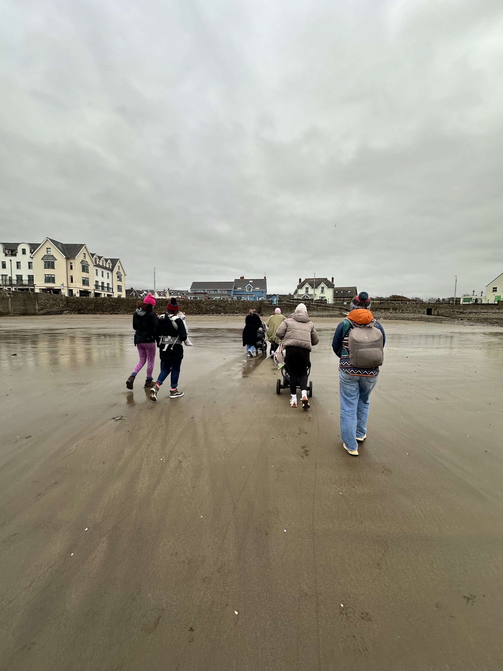 Lansio grwpiau newydd ar gyfer rhieni, babanod a phlant yn Sir Benfro