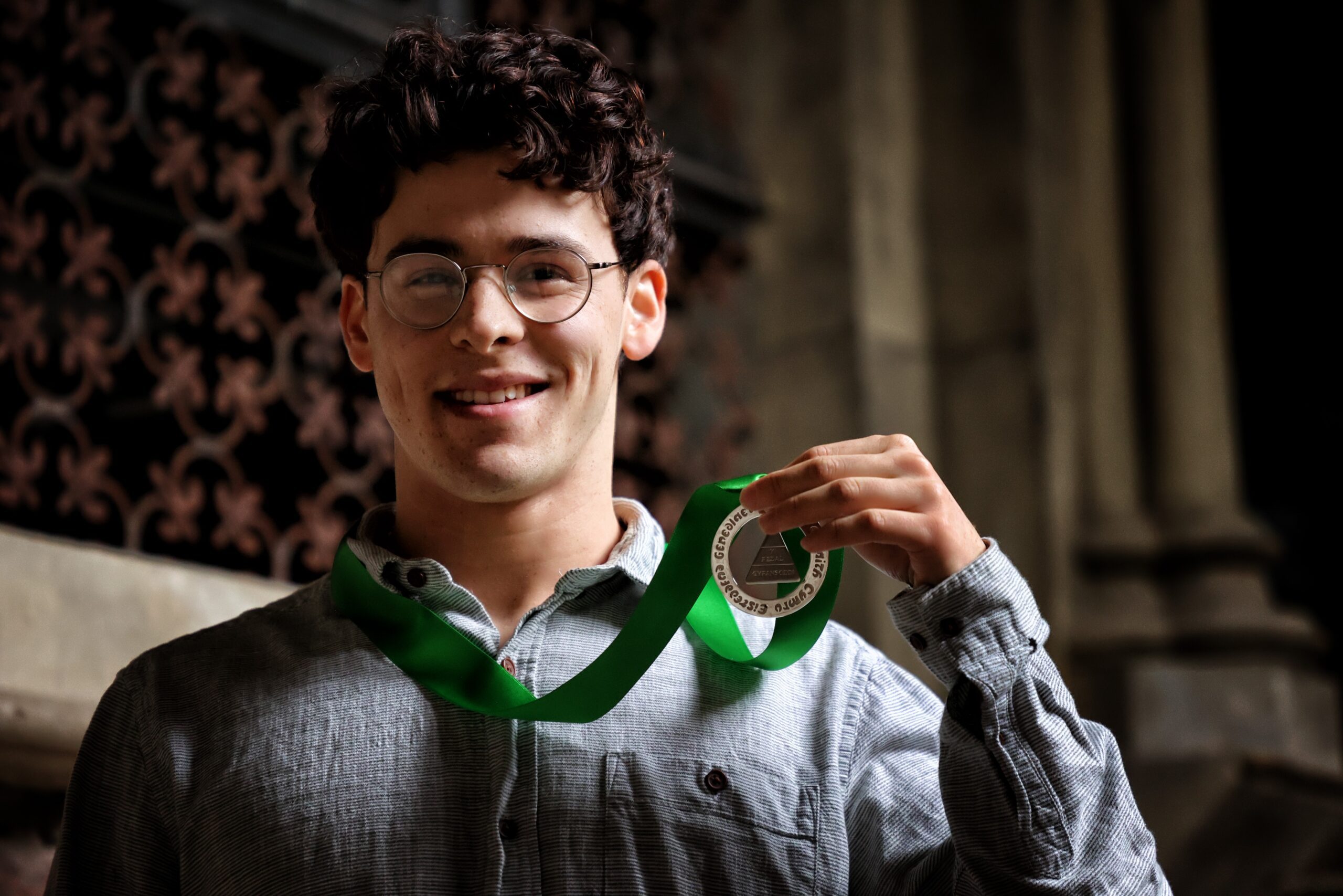 Rafik Harrington o Gaerdydd yw Prif Gyfansoddwr Eisteddfod yr Urdd Dur a Môr, Parc Margam a’r Fro